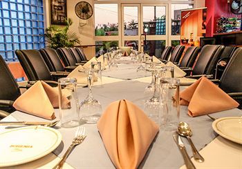 Maxlot Hotel Аккра Экстерьер фото